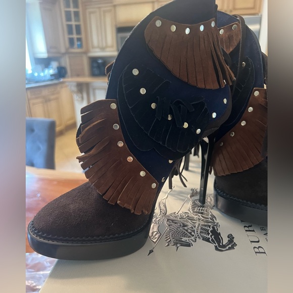 Burberry booties - Picture 2 of 6